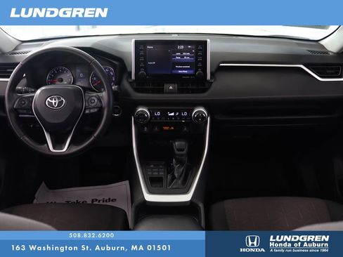 Used 2019 Toyota RAV4 XLE w/ Convenience Package AWD/4WD image 17