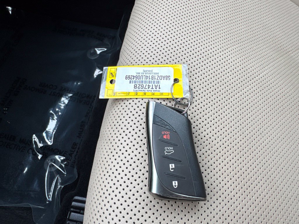 Used 2020 Lexus ES 350 w/ Premium Package FWD image 30