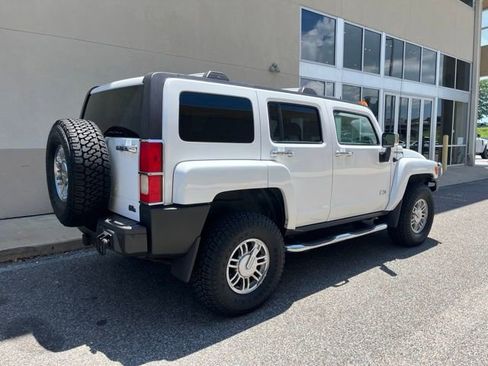 Used 2008 HUMMER H3 Luxury AWD/4WD image 4