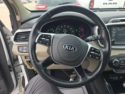 Used 2019 Kia Sorento EX image 6
