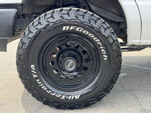 Used 2014 Ford E-350 and Econoline 350 XLT RWD image 12