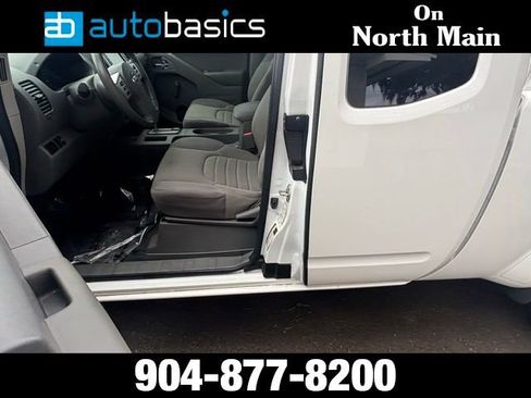 Used 2019 Nissan Frontier S image 16