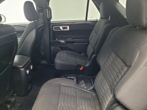 Used 2020 Ford Explorer XLT w/ Class III Trailer Tow Package image 18