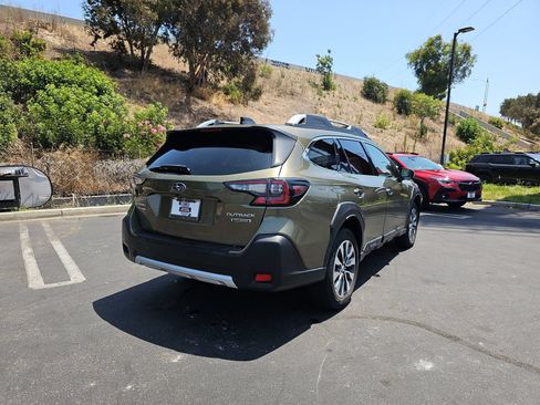 Used 2024 Subaru Outback Touring AWD/4WD image 7