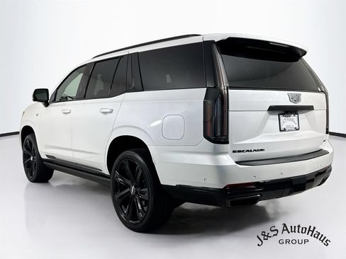 Used 2025 Cadillac Escalade Sport Platinum AWD/4WD image 5