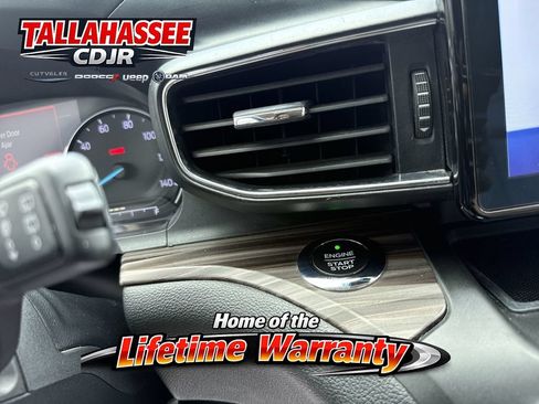 Used 2020 Ford Explorer Limited RWD image 20