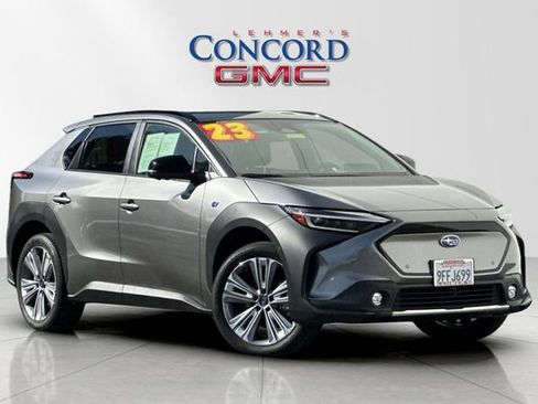 Used 2023 Subaru Solterra Limited image 2