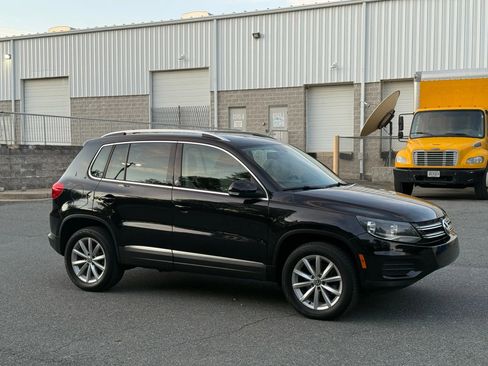Used 2017 Volkswagen Tiguan Wolfsburg Edition image 7