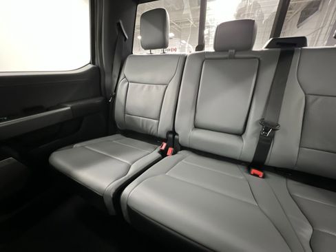 Used 2023 Ford F150 Lightning Lariat image 7