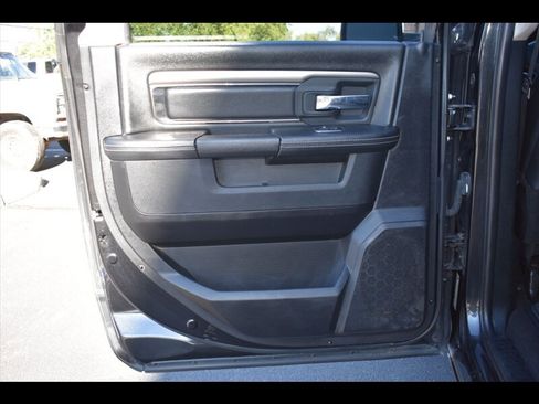 Used 2018 RAM 1500 Sport w/ Sport Premium Group image 21