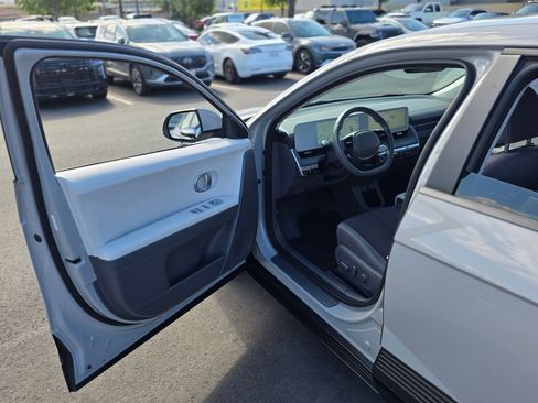 Certified 2024 Hyundai Ioniq 5 SEL image 40