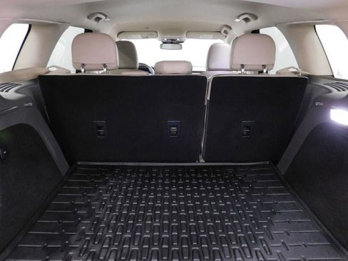 Used 2021 Lincoln Corsair FWD w/ Equipment Group 101A image 18