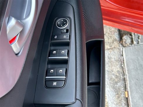 Used 2024 Kia Forte LXS w/ LXS Technology Package image 12