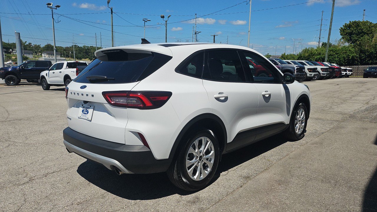 Used 2025 Ford Escape Active FWD image 5