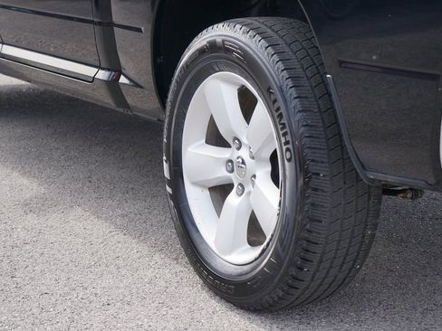 Used 2023 RAM 1500 Classic SLT image 10