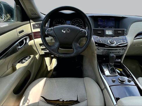 Used 2012 INFINITI M37 w/ Premium Pkg RWD image 9