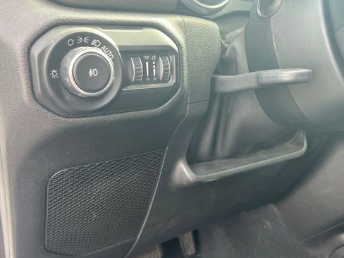 Used 2020 Jeep Wrangler Unlimited Willys image 26