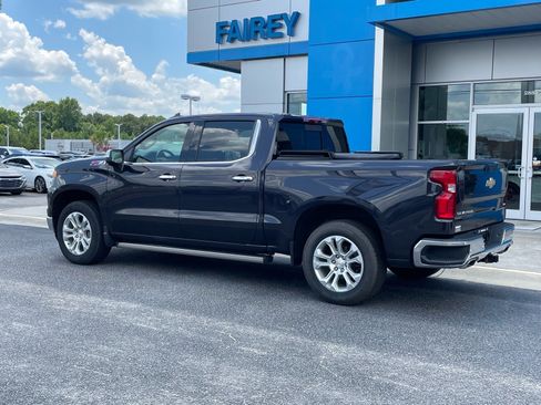 Used 2023 Chevrolet Silverado 1500 LTZ w/ LTZ Premium Package AWD/4WD image 3