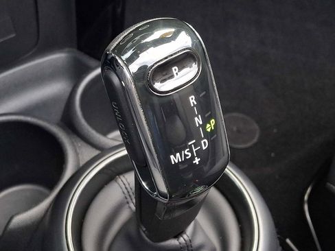 Certified 2024 MINI Cooper S image 15