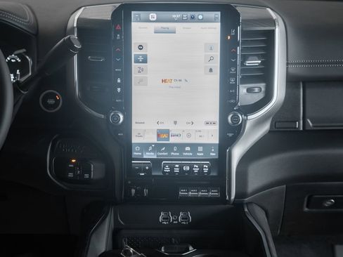 New 2026 RAM 2500 Laramie AWD/4WD image 24