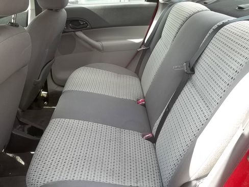 Used 2007 Ford Focus SE FWD image 10