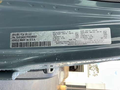 Used 2024 Jeep Wrangler Willys image 35