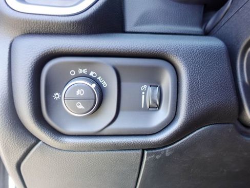 New 2026 RAM 3500 Big Horn AWD/4WD image 17