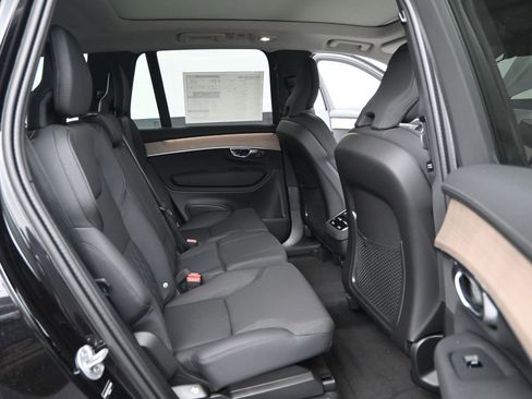 New 2026 Volvo XC90 B5 Plus AWD/4WD image 16