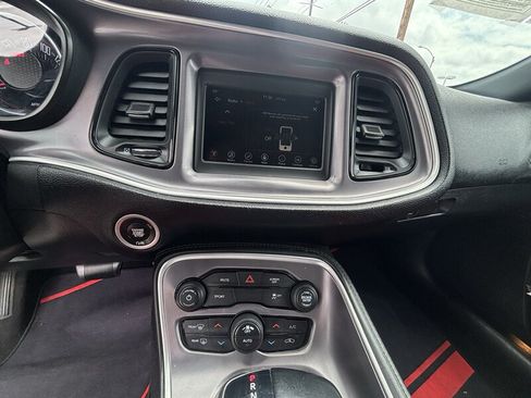 Used 2019 Dodge Challenger SXT RWD image 23
