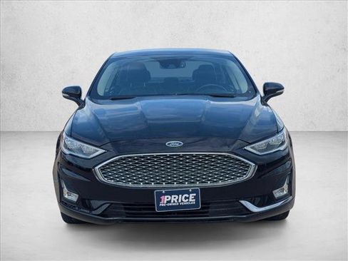Used 2019 Ford Fusion Energi Titanium FWD image 2