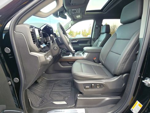 New 2026 GMC Sierra 1500 SLT w/ SLT Premium Plus Package image 12