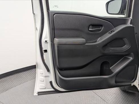 Used 2022 Nissan Frontier S w/ Technology Package image 12