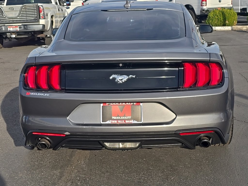 Used 2021 Ford Mustang Coupe RWD image 4