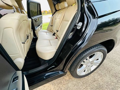 Used 2014 Mercedes-Benz GLK 350 2WD image 11