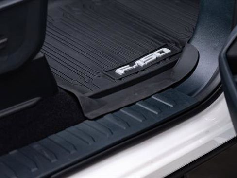 Used 2025 Ford F150 Lariat image 38