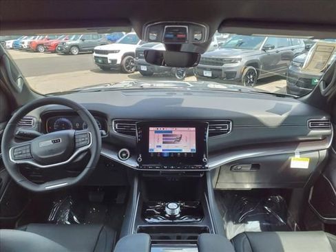 New 2024 Jeep Wagoneer 4WD w/ HD Trailer Tow Package image 10