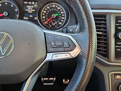 Used 2021 Volkswagen Atlas SE w/ Panoramic Sunroof Package image 19