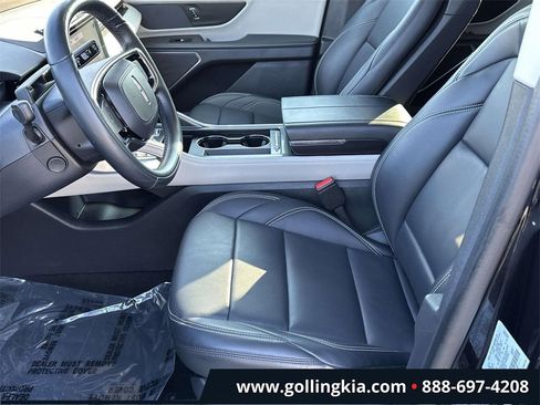 Used 2024 Lincoln Nautilus Premier image 15