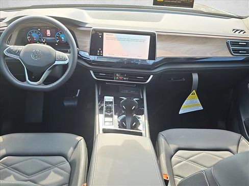 New 2026 Volkswagen Atlas SE FWD image 18