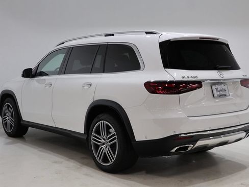 Used 2026 Mercedes-Benz GLS 450 4MATIC image 5