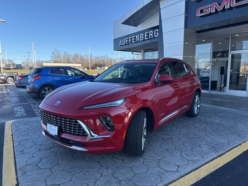 New 2025 Buick Envision Avenir image 2