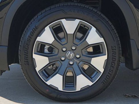 Used 2026 Honda Pilot Elite image 7