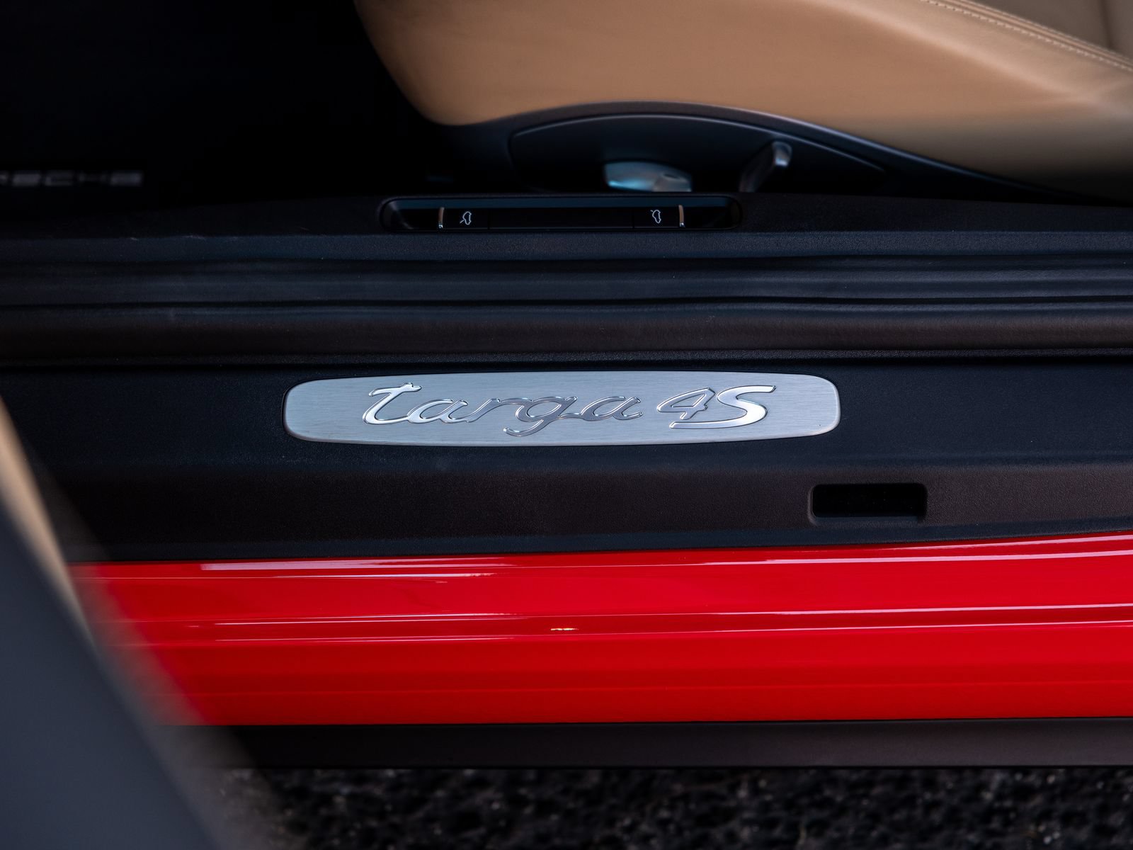 Certified 2019 Porsche 911 Targa 4S AWD/4WD image 28