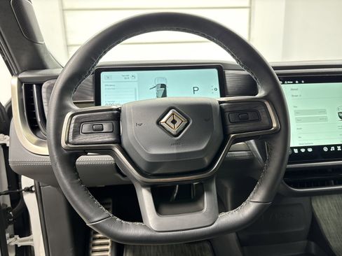 Used 2024 Rivian R1S Adventure AWD/4WD image 28