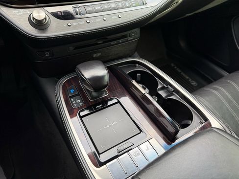 Used 2019 Lexus LS 500 AWD w/ Interior Upgrade Package image 23