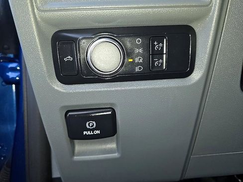 Used 2022 Ford F150 XL image 12