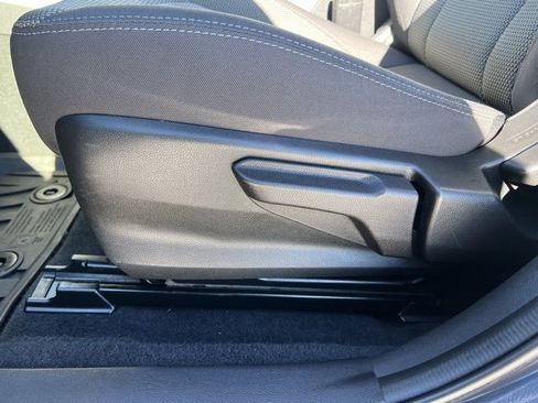 Used 2024 Subaru Crosstrek 2.0i Premium w/ Popular Package #3 image 12