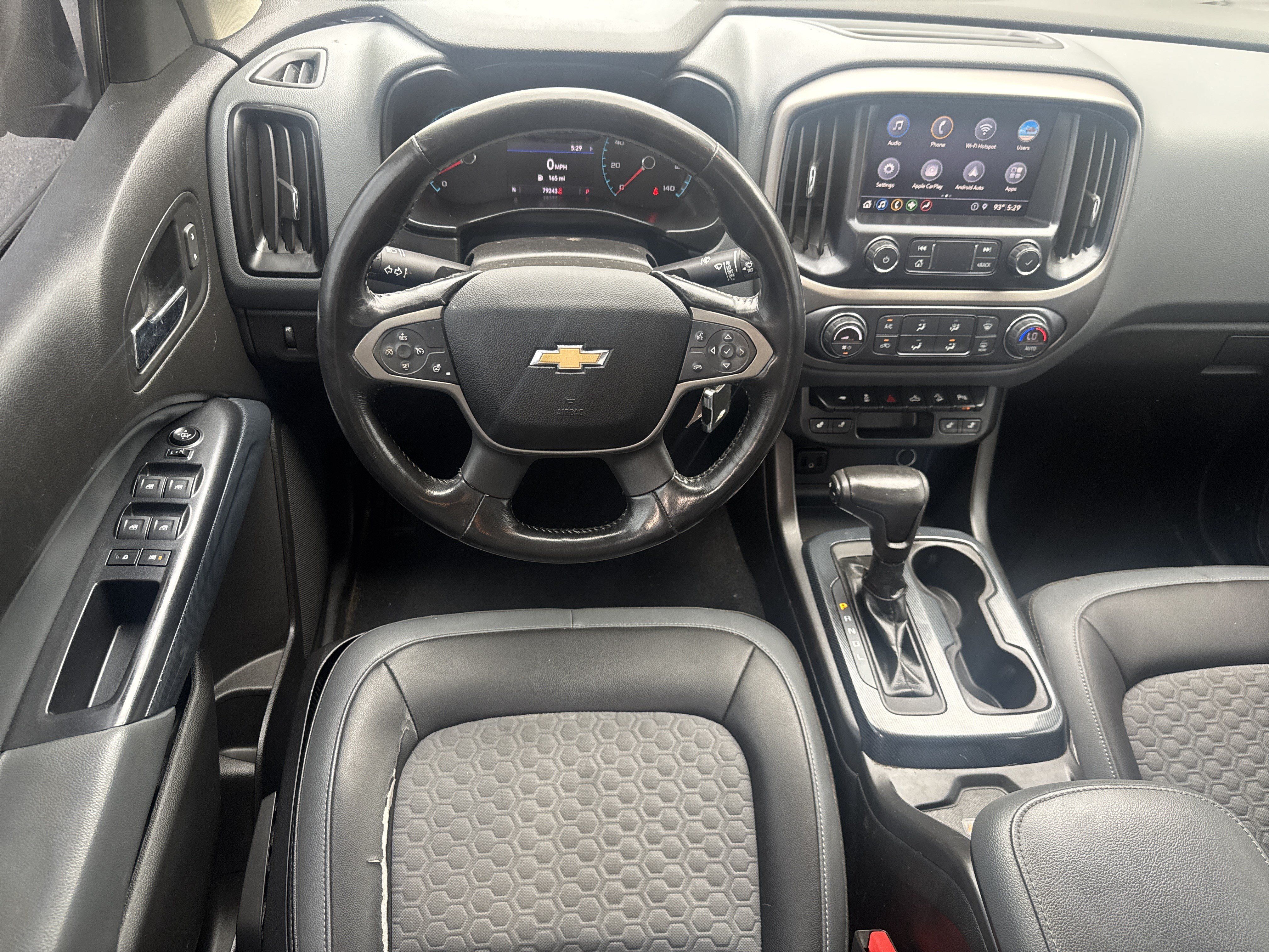 Used 2019 Chevrolet Colorado Z71 AWD/4WD image 12