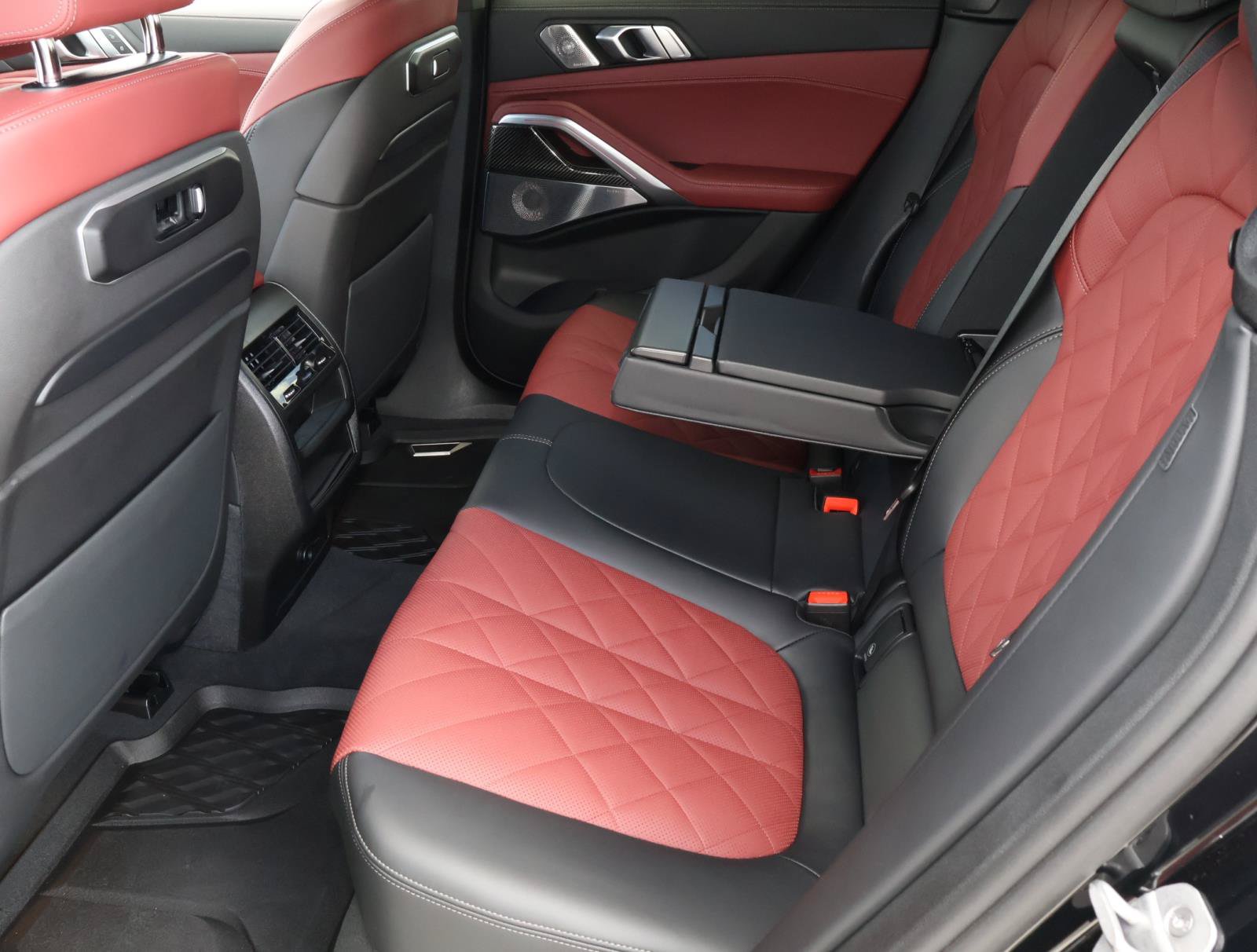Used 2025 BMW X6 M60i w/ Executive Package AWD/4WD image 21