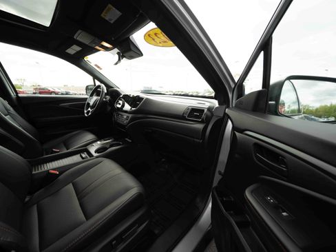 Certified 2023 Honda Passport TrailSport image 26